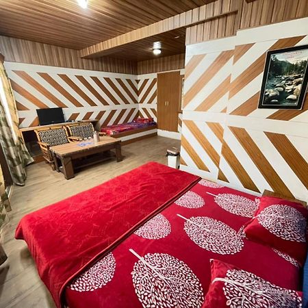 Hotel Snowflake ناركاندا المظهر الخارجي الصورة