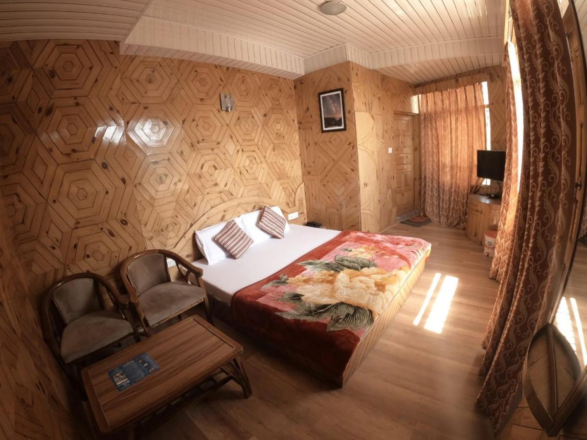Hotel Snowflake ناركاندا المظهر الخارجي الصورة